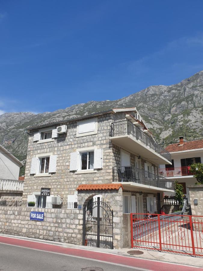 Savic Apartments Kotor Quarto foto